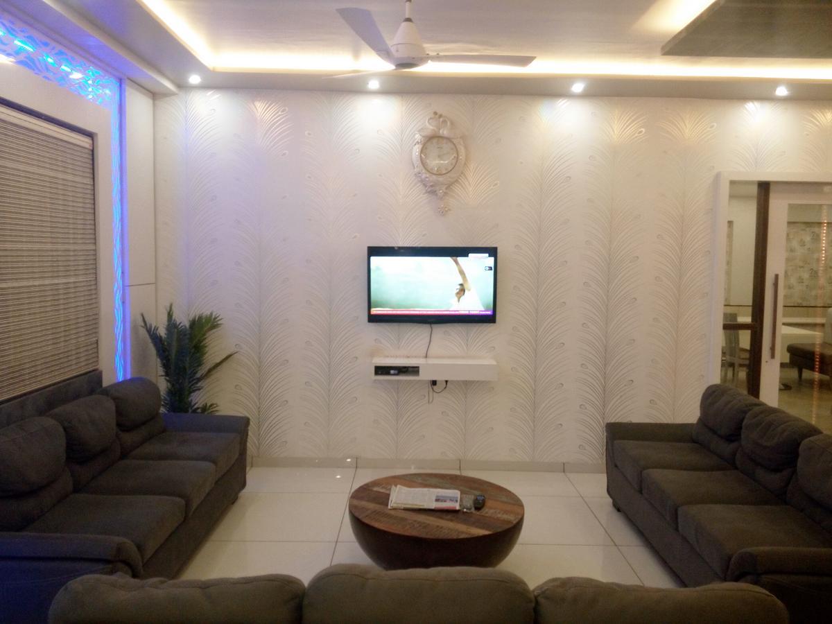 Hotel Pushpak Park Osmanabad Eksteriør billede